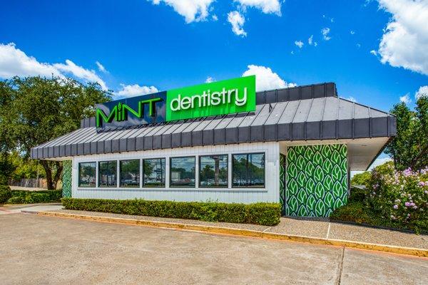 Mint Dentistry Bishop Arts exterior