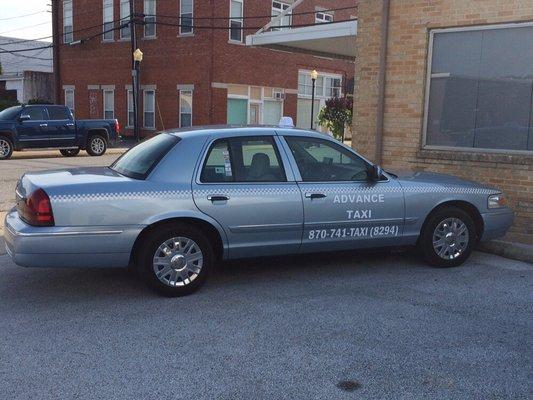 Clean car with 6 person seating capacity. Huge trunk. Can fit 3 Walmart carts of groceries!