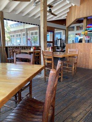 Outdoor screened in patio with bar (overlooks play area)