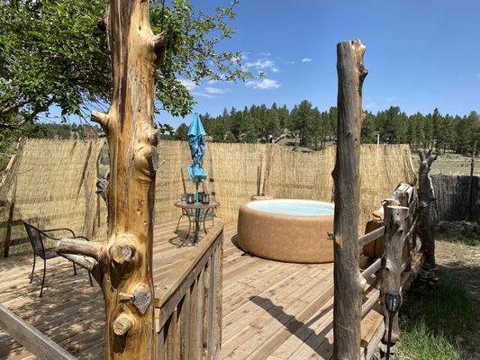 Main Log Cabin private hot tub