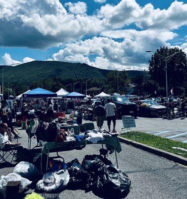 View into the flea market towards the mountains