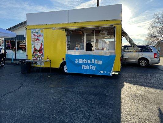 Food truck at 2021 light up Fairdale