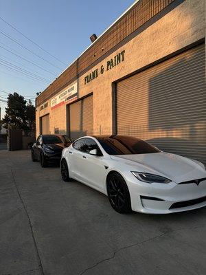 As promised both Teslas ready on the fifth day before sun set