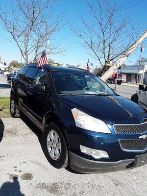 2011 CHEVY TRAVERSE LS 153k Miles, V6 Engine, A/T, Cruise Control, Rear Defrost