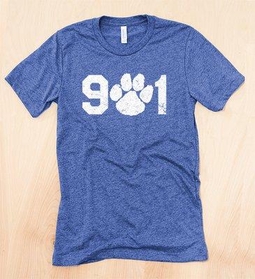 901 Paw Tshirt