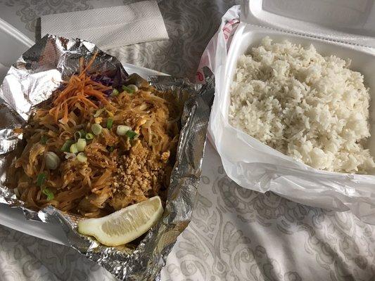 Chicken Pad Thai, Pad Thai, White Rice