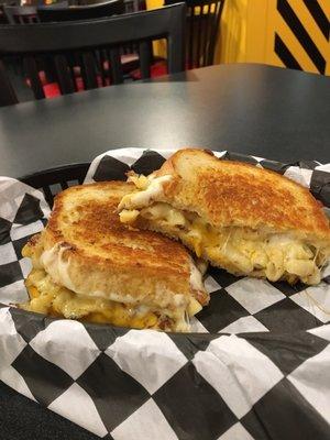 Grilled mac & cheese