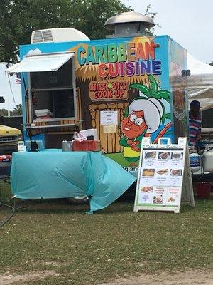 I've been eating here at the Seabreeze Jazz Festival.  Had the Jamaican beef patty, Jerk chicken empanadas, sorrel and ginger beer. Whoa!!!