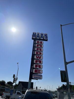 Max's Hardware