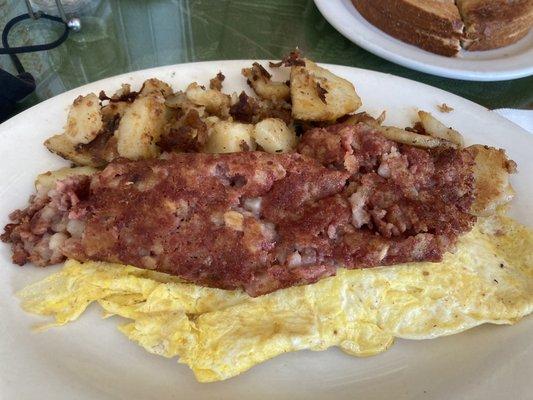 Corner beef hash