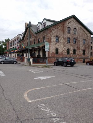 Long distance view of the building from the parking lot