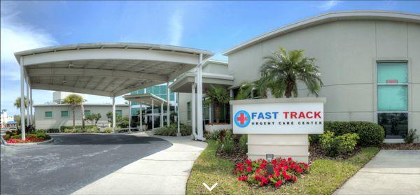 New location photography for Fast Track Urgent Care by Fourthdoor Creative Group