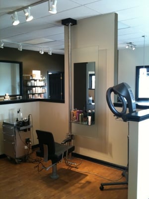 Award-Winning Technology & Design at Modern Edge Salon