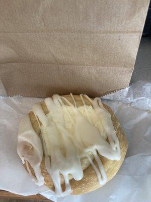 A tasty Cheese Danish