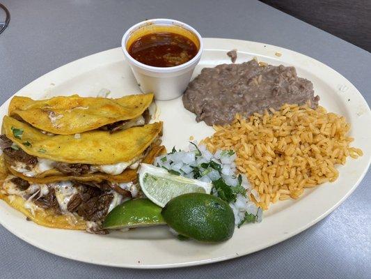 Queso QUESABIRRIA TACO PLATE