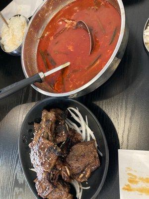 The galbi comes with rice