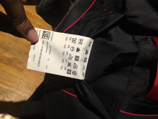 Label does not match trouser label and has no water mark