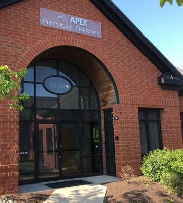 Entrance to clinic from parking lot.