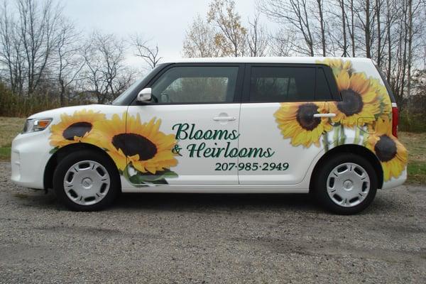 http://www.bloomsandheirlooms.com one of our recent customers