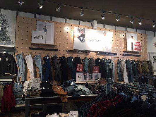 Men's clothing/jeans display