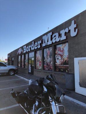 Border Mart Shell