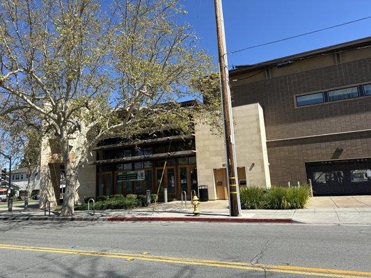 Rose Garden Branch Library