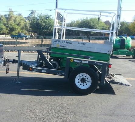 19' scissor lift