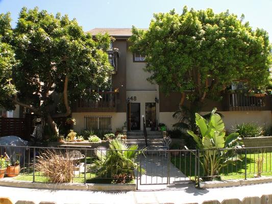 Sold by Derrick! 48 Paloma St Venice Beach 7 Unit Apartment Building on a walk street steps to the sand.