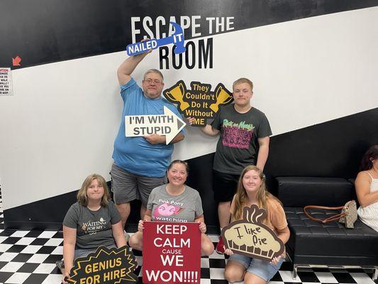 We did the The Theater escape room and such a great time. Ages 11-38. We had such a great time.