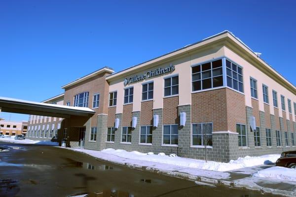 Maple Grove Clinic Exterior