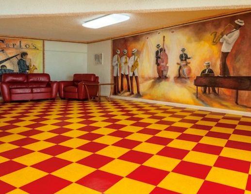 Nice Recreation Room!