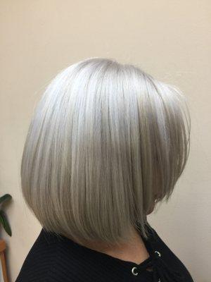 Platinum blonde hair color