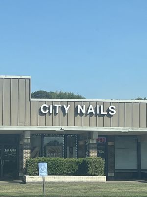 City Nails