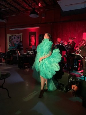 Live jazz burlesque!