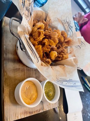 Crispy fried calamari