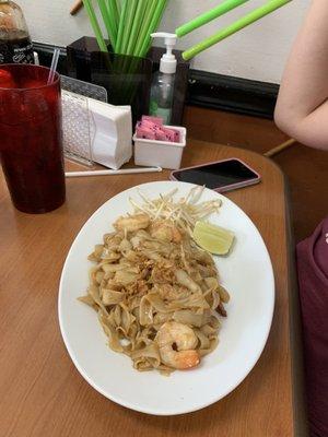 Shrimp and noodles