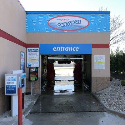 Car Wash Behind Store