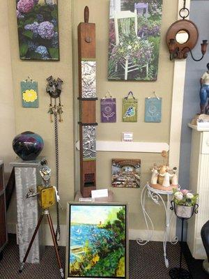 Featuring the work of over 50 regional artists along with distinctive home decor and vintage finds.