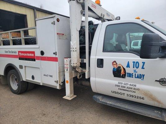 service truck with boom