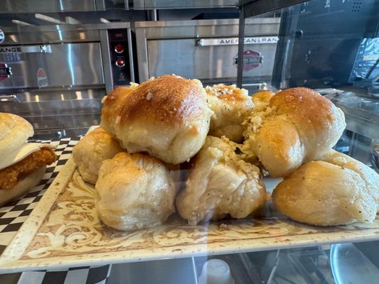 Hot & Fresh Garlic Knots