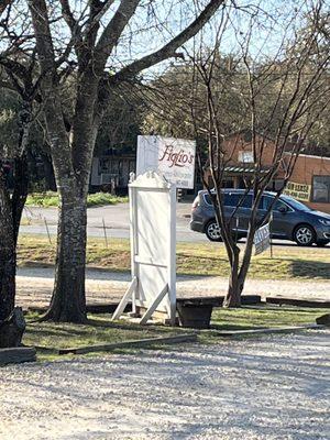 The Figlio's sign is the landmark I use to remember which entrance to come in through