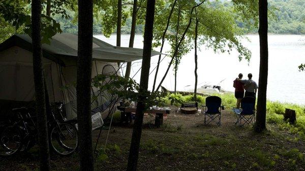 Tent camping at Briar Point Campground - Stonewall Resort State Park