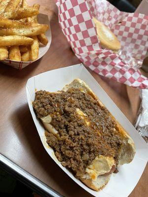 Chili cheese dog