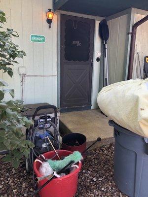 The laundry room entryway