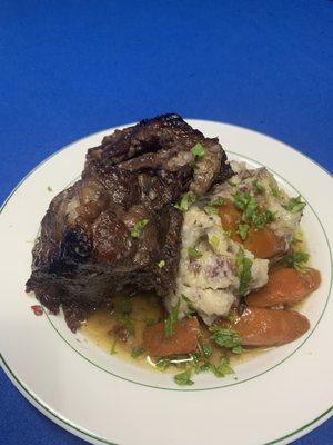 Braised short rib with mashed