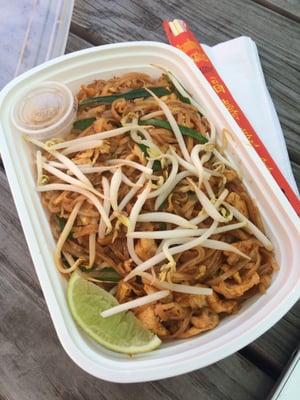 Chicken pad Thai