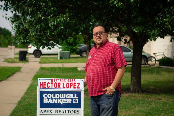 Hector Lopez - Coldwell Banker Apex Realtors