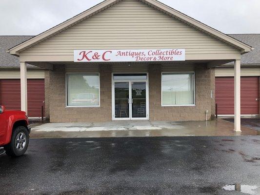 K and C Antiques, Collectibles, Decor and More