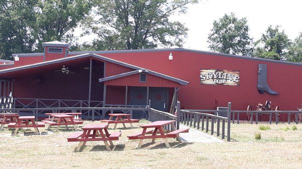 Fresh paint and an awesome new beginning for a legendary country music venue!