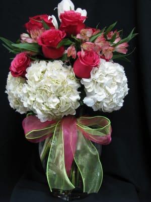 Contact Ann's Porch and have a beautiful bouquet delivered today.